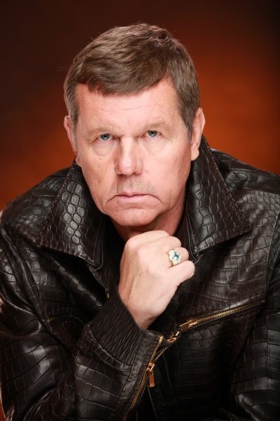 Александр Новиков